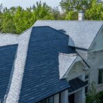 Come scegliere tra ardesia naturale o sintetica? Guida completa per il tuo tetto